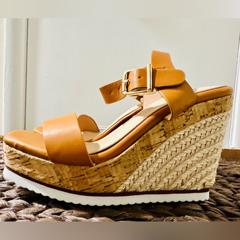 Stylish Tan Wedge Sandals